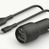 Cargador de auto Belkin 24W doble puerto USB con cable Lightning para iPhone - 1